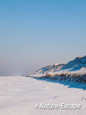 Sneeuw, op het strand van Heemskerk 1 040212